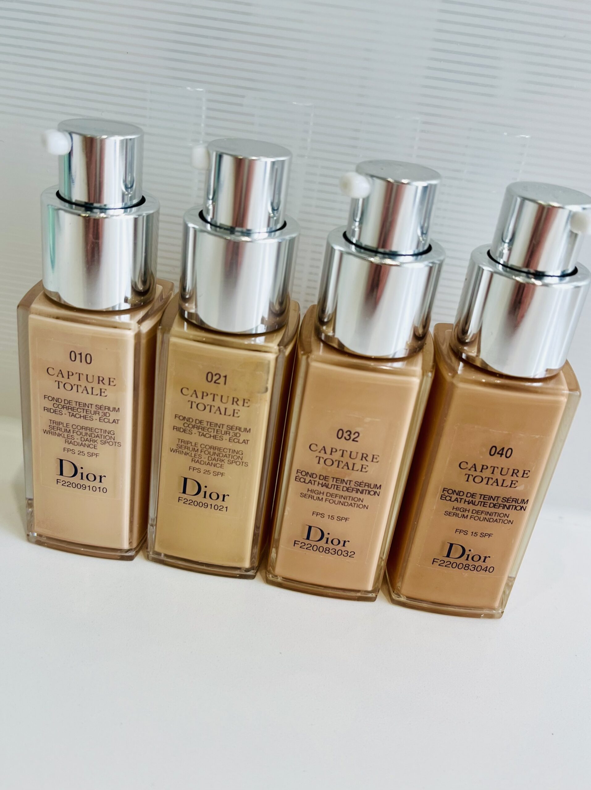 Dior Capture Totale Dior Capture Totale Super Potent Serum Foundation - obrazek 1